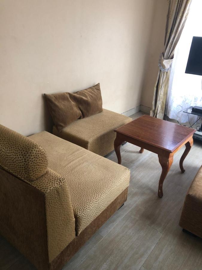 Tatys Homestay Dar es Salaam Buitenkant foto